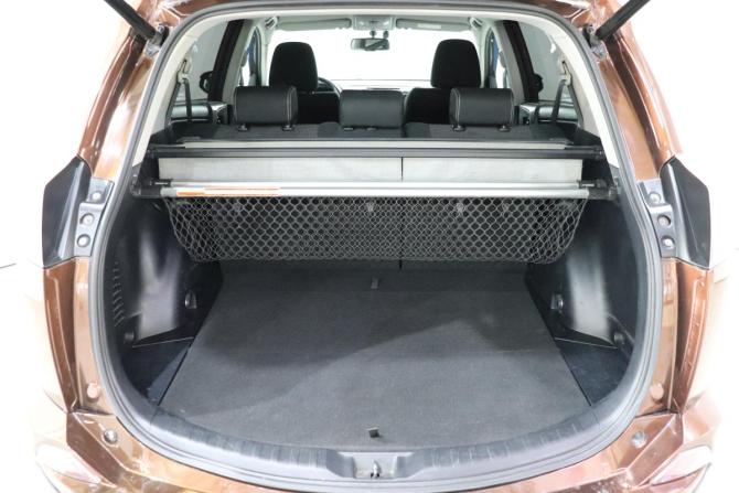 Toyota RAV4 IV (XA40) Рестайлинг с пробегом 2017 года, цена 2 080 000 рублей, 142552 км, внедорожник, Автокод Объявления