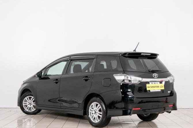 Toyota Wish II Рестайлинг с пробегом 2012 года, цена 1 259 000 рублей, 156000 км, минивэн, Автокод Объявления