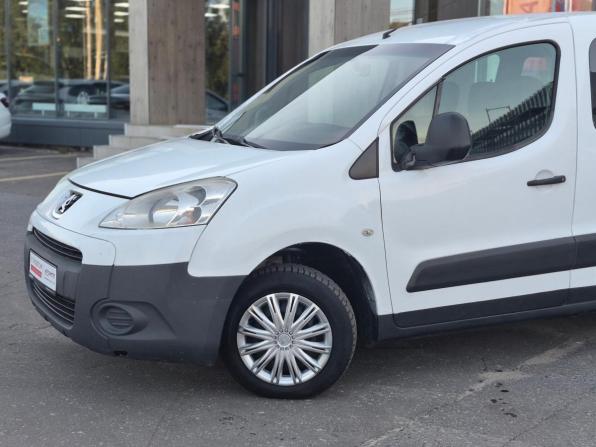 Peugeot Partner II с пробегом 2011 года, цена 529 000 рублей, 332158 км, минивэн, Автокод Объявления