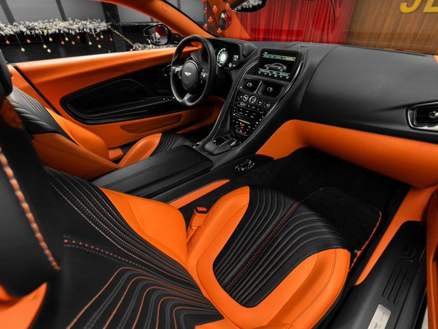 Aston Martin DB11 I Москва  - изображение 25