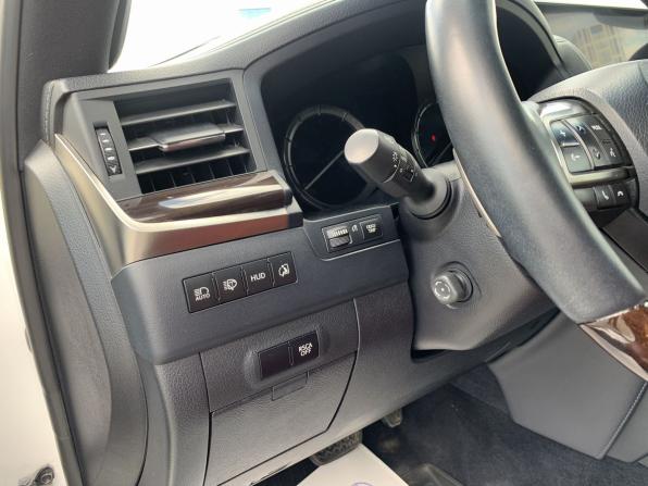 Lexus LX III Рестайлинг 2 с пробегом 2016 года, цена 6 990 000 рублей, 266395 км, внедорожник, Автокод Объявления