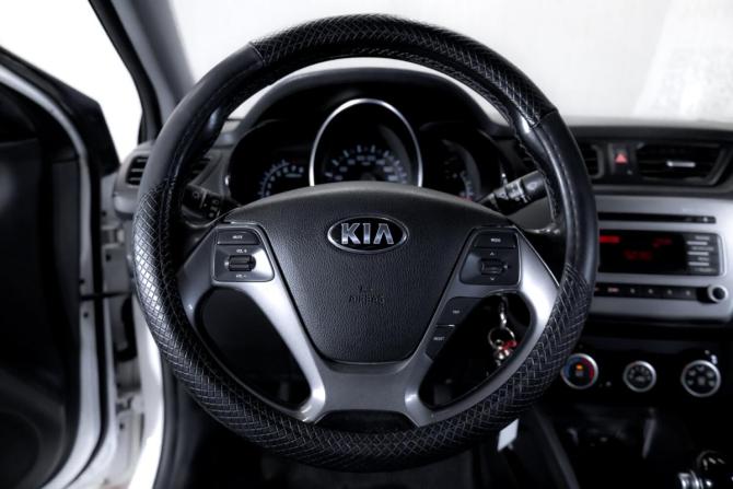 Kia Rio III Рестайлинг с пробегом 2016 года, цена 1 099 000 рублей, 123000 км, седан, Автокод Объявления
