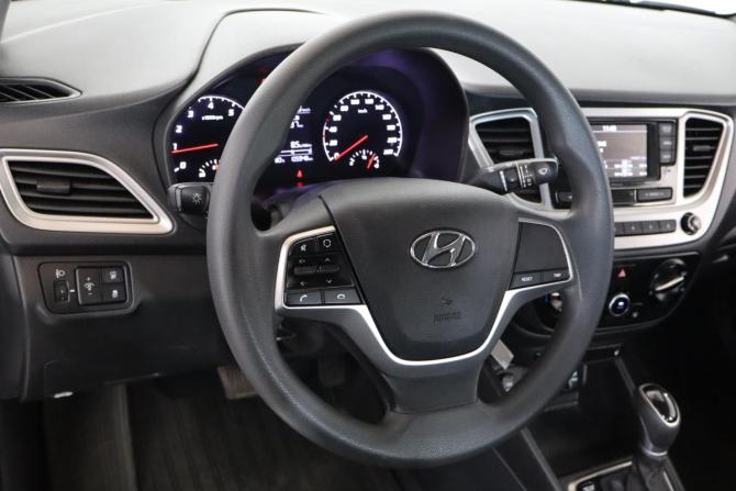 Hyundai Solaris II Рестайлинг с пробегом 2021 года, цена 1 439 000 рублей, 104000 км, седан, Автокод Объявления