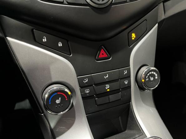 Chevrolet Cruze I Рестайлинг с пробегом 2014 года, цена 725 000 рублей, 156566 км, хэтчбек, Автокод Объявления