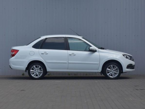 Lada (ВАЗ) Granta I Рестайлинг с пробегом 2022 года, цена 869 000 рублей, 44999 км, седан, Автокод Объявления