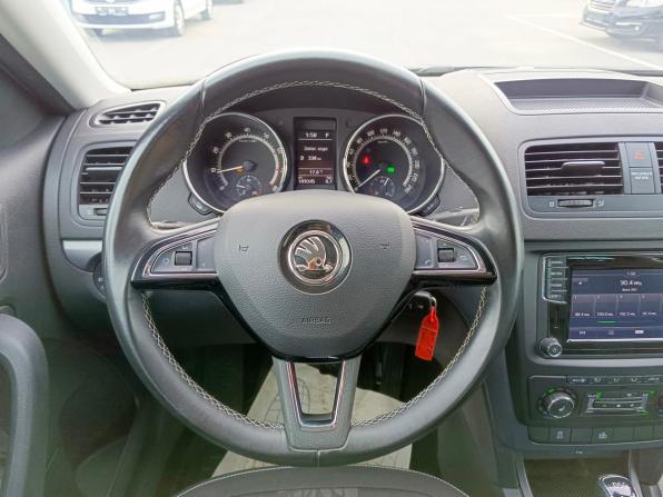 Skoda Yeti I Рестайлинг с пробегом 2018 года, цена 1 619 995 рублей, 109279 км, внедорожник, Автокод Объявления