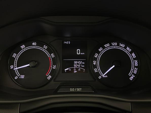 Skoda Rapid II с пробегом 2020 года, цена 1 385 000 рублей, 90334 км, лифтбек, Автокод Объявления