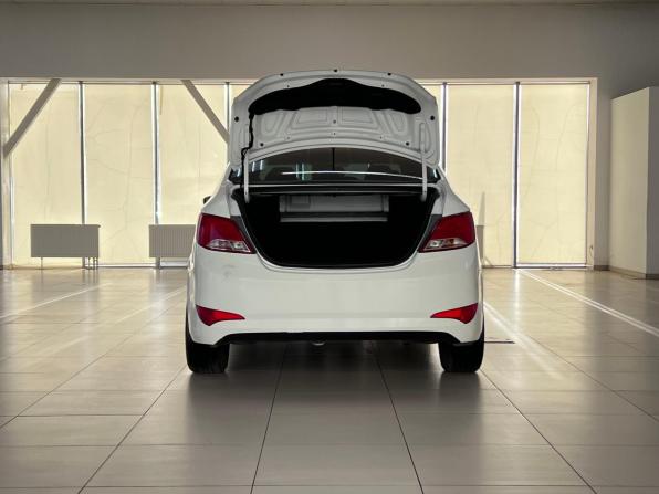 Hyundai Solaris I с пробегом 2014 года, цена 820 000 рублей, 177695 км, седан, Автокод Объявления