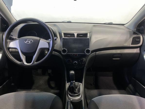 Hyundai Solaris I с пробегом 2012 года, цена 779 900 рублей, 186000 км, седан, Автокод Объявления