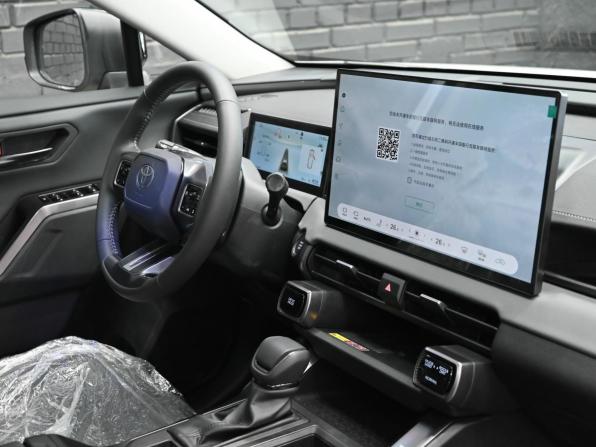 Toyota RAV4 VI (XA60) с пробегом 2026 года, цена 4 290 000 рублей, 38 км, внедорожник, Автокод Объявления