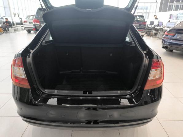 Skoda Rapid I Рестайлинг с пробегом 2018 года, цена 1 350 000 рублей, 128500 км, лифтбек, Автокод Объявления