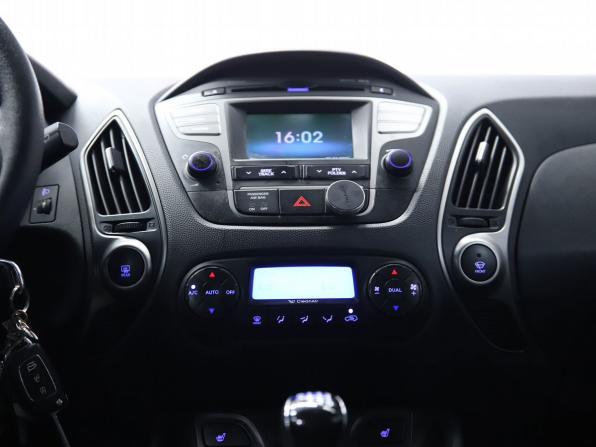 Hyundai ix35 I Рестайлинг с пробегом 2013 года, цена 1 130 000 рублей, 221625 км, внедорожник, Автокод Объявления