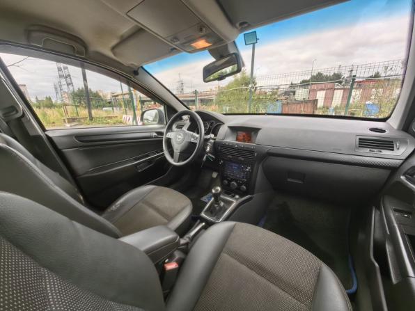 Opel Astra H Рестайлинг с пробегом 2012 года, цена 499 000 рублей, 95719 км, седан, Автокод Объявления