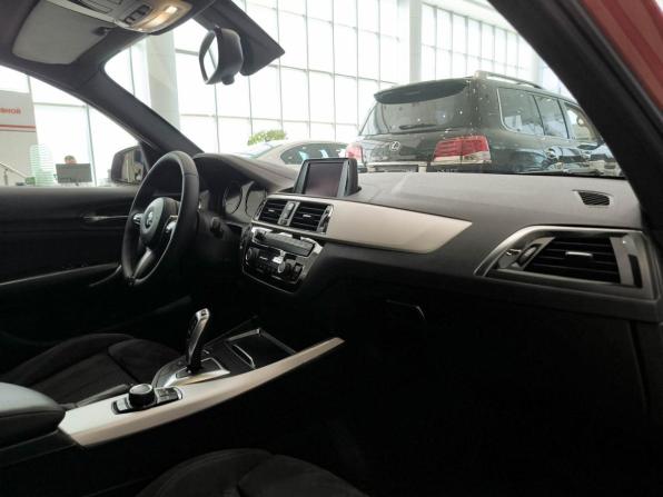 BMW 1 серии II (F20/F21) Рестайлинг 2 с пробегом 2017 года, цена 1 580 000 рублей, 121680 км, хэтчбек, Автокод Объявления