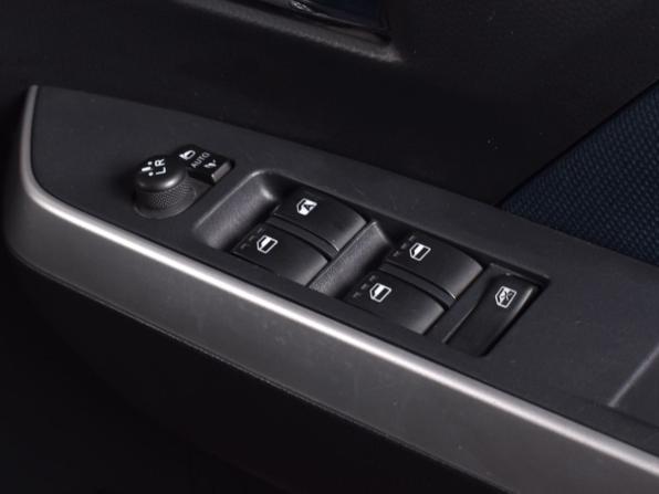 Toyota Roomy I Рестайлинг с пробегом 2021 года, цена 1 329 995 рублей, 54534 км, микровэн, Автокод Объявления