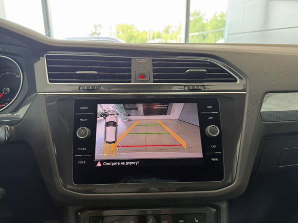 Volkswagen Tiguan II Рестайлинг с пробегом 2021 года, цена 3 585 000 рублей, 81474 км, внедорожник, Автокод Объявления