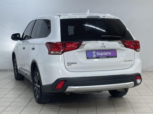 Mitsubishi Outlander III Рестайлинг 2 с пробегом 2017 года, цена 1 499 000 рублей, 179759 км, внедорожник, Автокод Объявления