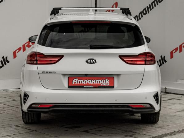 Kia Ceed III с пробегом 2021 года, цена 1 850 000 рублей, 82673 км, универсал, Автокод Объявления