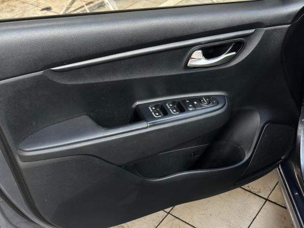 Kia Rio IV с пробегом 2020 года, цена 1 230 000 рублей, 68800 км, седан, Автокод Объявления