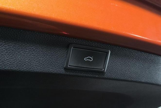 Volkswagen Taos I с пробегом 2021 года, цена 2 680 000 рублей, 69626 км, внедорожник, Автокод Объявления