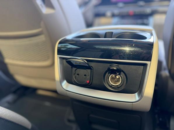 Kia Carnival IV с пробегом 2022 года, цена 3 990 000 рублей, 62742 км, минивэн, Автокод Объявления