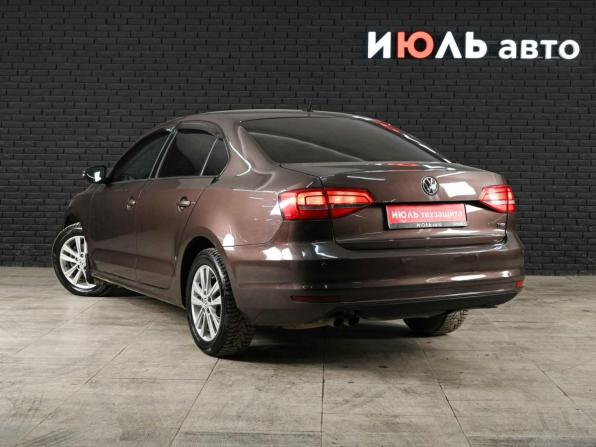 Volkswagen Jetta VI Рестайлинг с пробегом 2015 года, цена 995 000 рублей, 244112 км, седан, Автокод Объявления