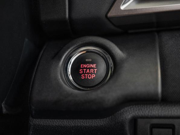 Subaru Outback VI с пробегом 2022 года, цена 3 195 000 рублей, 20020 км, универсал, Автокод Объявления