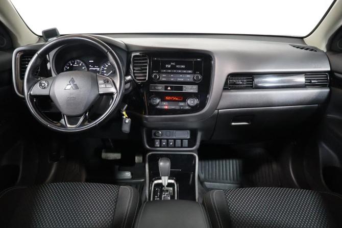 Mitsubishi Outlander III Рестайлинг 3 с пробегом 2020 года, цена 2 399 000 рублей, 70000 км, внедорожник, Автокод Объявления