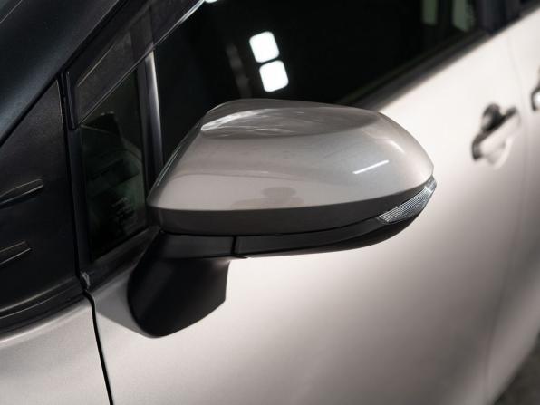 Toyota Sienta II Рестайлинг с пробегом 2021 года, цена 1 600 500 рублей, 36859 км, компактвэн, Автокод Объявления