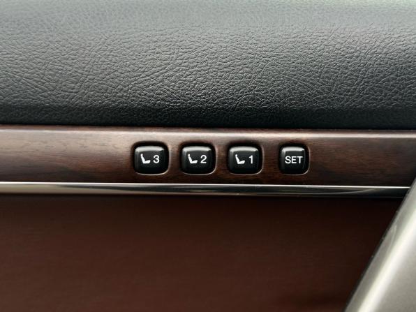 Toyota Land Cruiser 200 Series Рестайлинг 2 с пробегом 2016 года, цена 4 600 000 рублей, 195913 км, внедорожник, Автокод Объявления