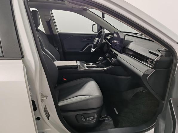 Toyota RAV4 VI (XA60) с пробегом 2026 года, цена 4 400 000 рублей, 15 км, внедорожник, Автокод Объявления