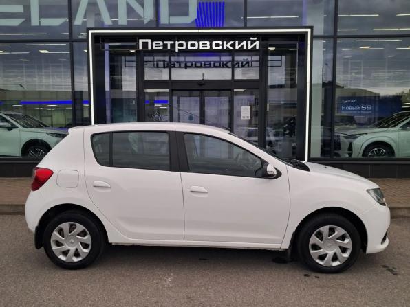 Renault Sandero II с пробегом 2016 года, цена 960 000 рублей, 155351 км, хэтчбек, Автокод Объявления