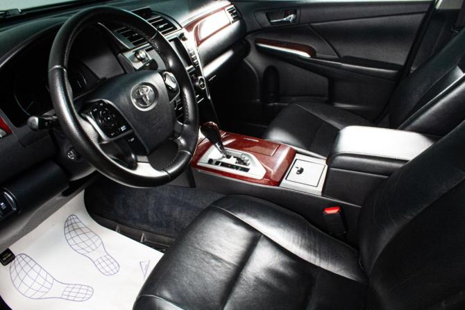 Toyota Camry VII (XV50) с пробегом 2013 года, цена 1 649 000 рублей, 245000 км, седан, Автокод Объявления