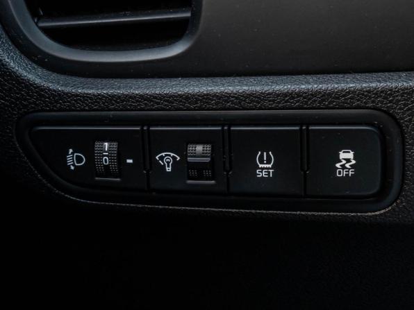 Kia Rio IV с пробегом 2019 года, цена 1 795 000 рублей, 59046 км, хэтчбек, Автокод Объявления