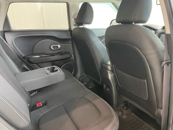Kia Soul II Рестайлинг с пробегом 2019 года, цена 1 620 000 рублей, 78000 км, хэтчбек, Автокод Объявления
