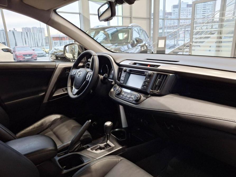 Toyota RAV4 IV (XA40) Рестайлинг Казань  - изображение 13
