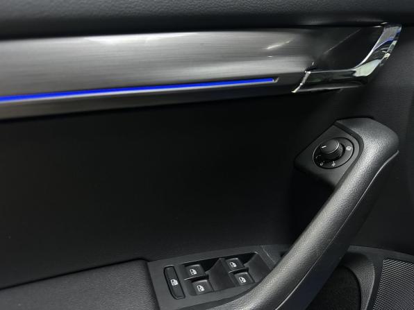 Skoda Octavia III (A7) Рестайлинг с пробегом 2019 года, цена 2 414 000 рублей, 71387 км, лифтбек, Автокод Объявления