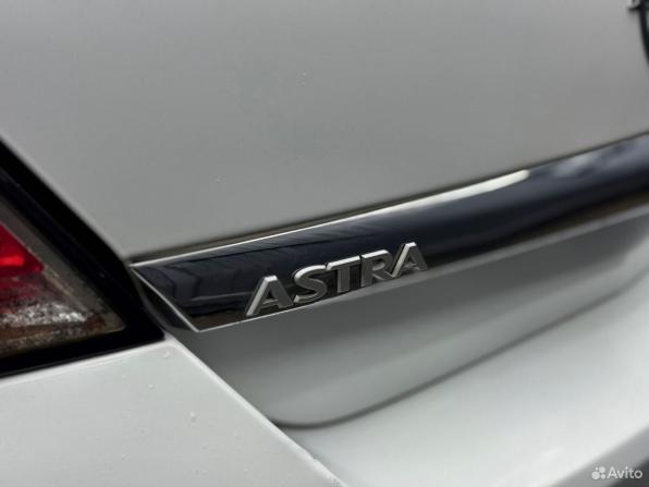 Opel Astra H Рестайлинг с пробегом 2011 года, цена 559 000 рублей, 131621 км, хэтчбек, Автокод Объявления