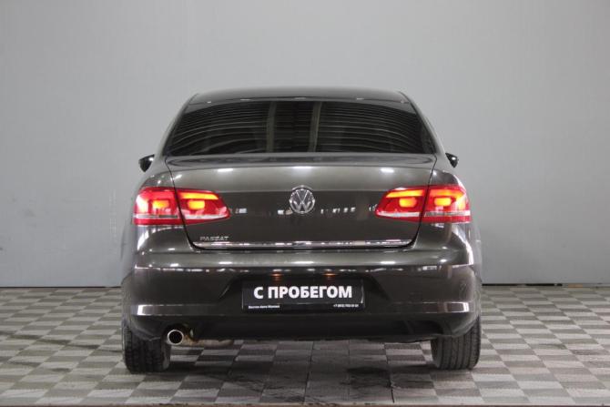 Volkswagen Passat B7 с пробегом 2012 года, цена 825 000 рублей, 198500 км, седан, Автокод Объявления