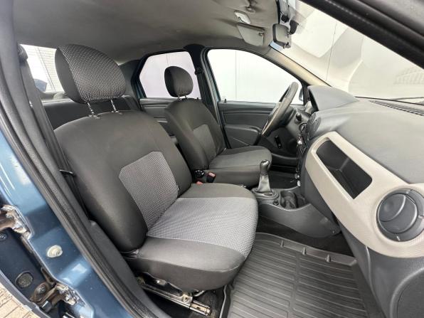 Renault Logan I Рестайлинг с пробегом 2013 года, цена 362 000 рублей, 194135 км, седан, Автокод Объявления