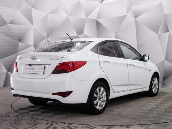 Hyundai Solaris I Рестайлинг с пробегом 2015 года, цена 960 000 рублей, 140000 км, седан, Автокод Объявления