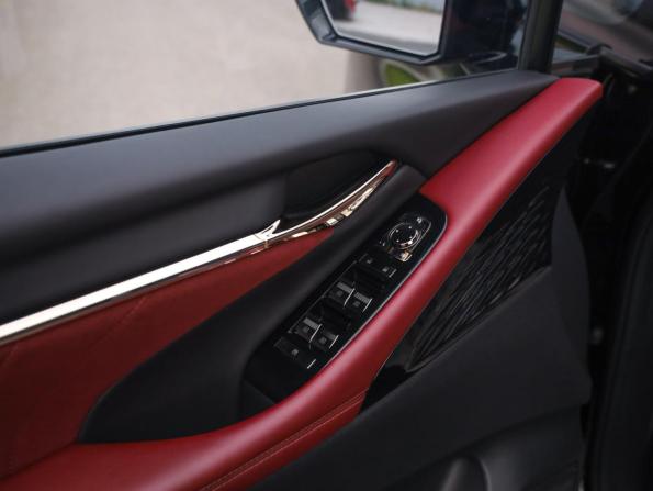 GAC M8 с пробегом 2024 года, цена 4 499 000 рублей, 21000 км, минивэн, Автокод Объявления