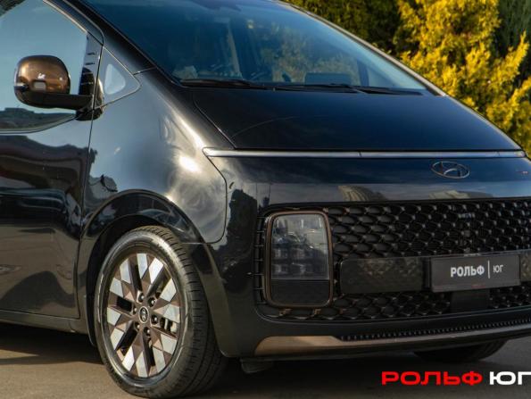 Hyundai Staria I с пробегом 2023 года, цена 4 798 000 рублей, 98376 км, минивэн, Автокод Объявления