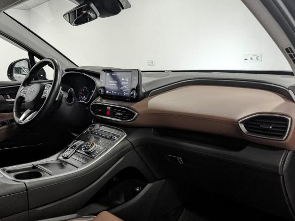 Hyundai Santa Fe IV Рестайлинг с пробегом 2021 года, цена 3 300 000 рублей, 105039 км, внедорожник, Автокод Объявления