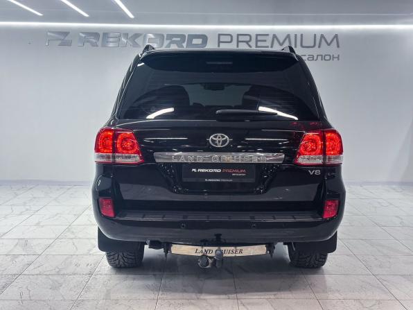 Toyota Land Cruiser 200 Series с пробегом 2008 года, цена 2 999 000 рублей, 204000 км, внедорожник, Автокод Объявления
