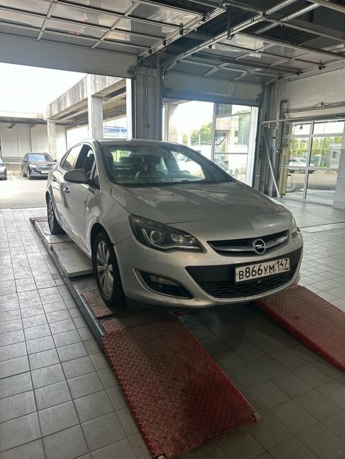 Opel Astra J Рестайлинг Санкт-Петербург  - изображение 2