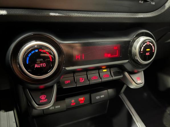 Kia Rio IV с пробегом 2019 года, цена 1 420 000 рублей, 77130 км, хэтчбек, Автокод Объявления