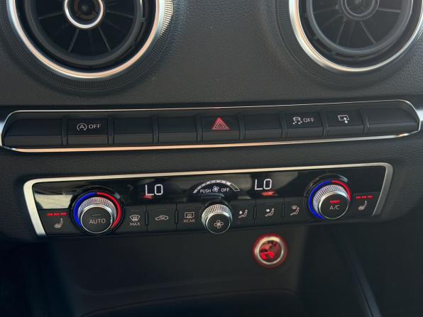 Audi A3 III (8V) с пробегом 2015 года, цена 1 270 000 рублей, 171243 км, седан, Автокод Объявления