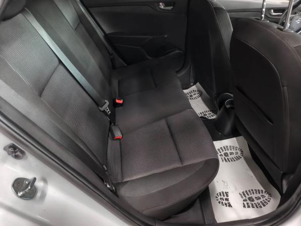 Hyundai Solaris II Рестайлинг с пробегом 2021 года, цена 1 390 000 рублей, 64174 км, седан, Автокод Объявления