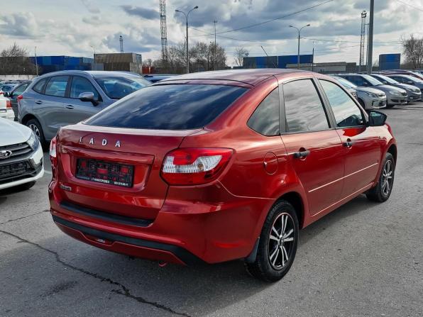 Lada (ВАЗ) Granta I Рестайлинг с пробегом 2019 года, цена 659 000 рублей, 64722 км, хэтчбек, Автокод Объявления